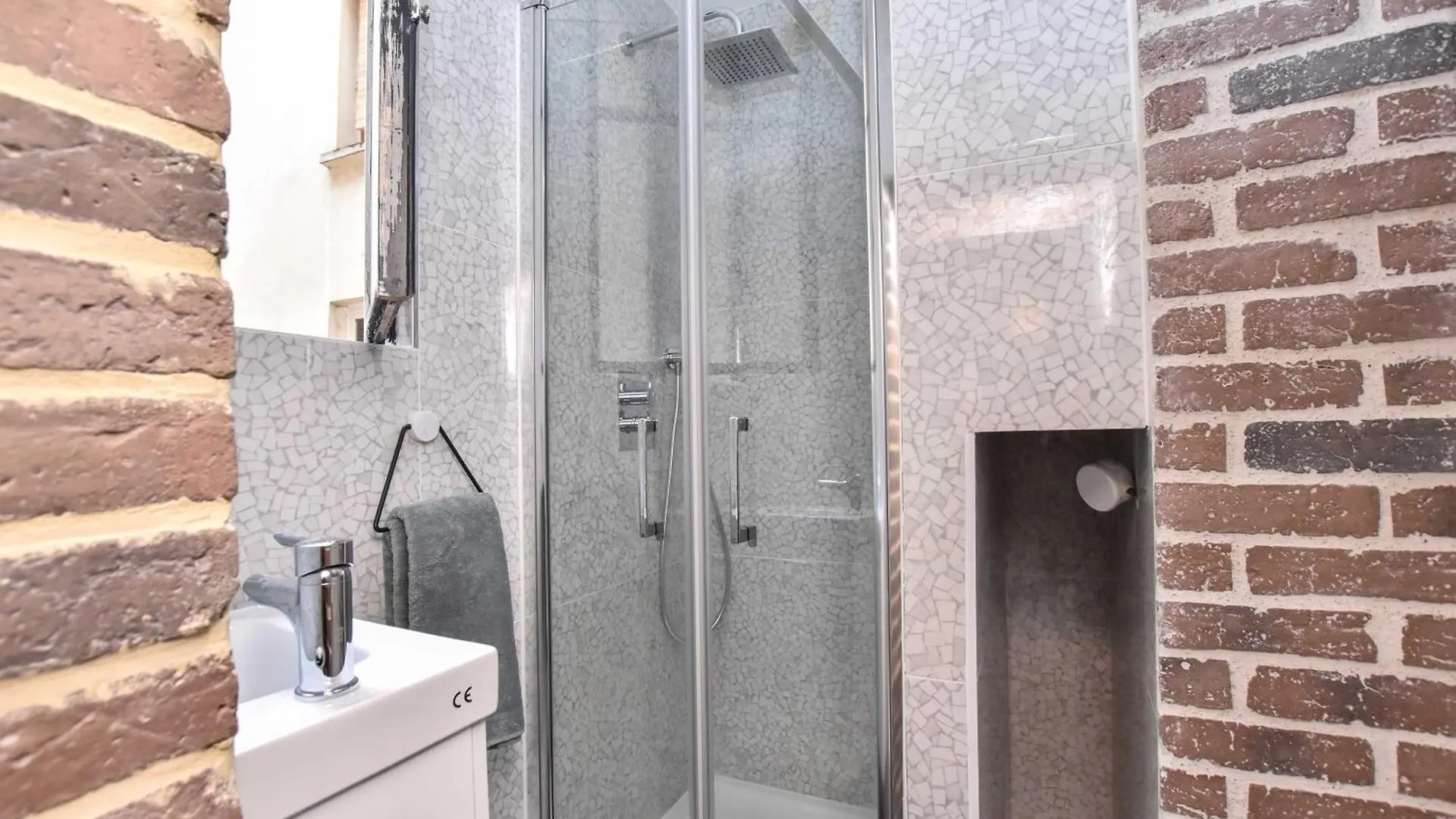 Magnificent Apartment- 2Br-6P - Republique Paris